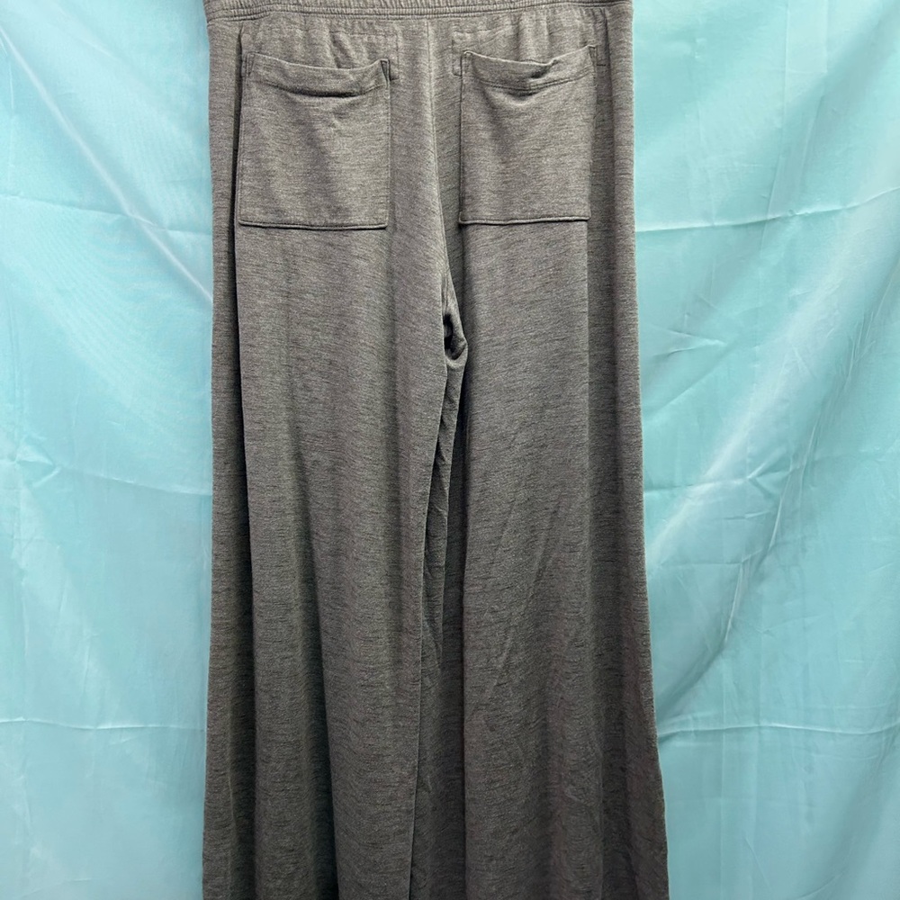 Athleta Wide Leg Pants in Gray - Picture 6 of 7